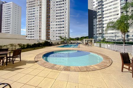 Apartamento para alugar com 70m², 2 quartos e 1 vagaÁrea comum - Piscina