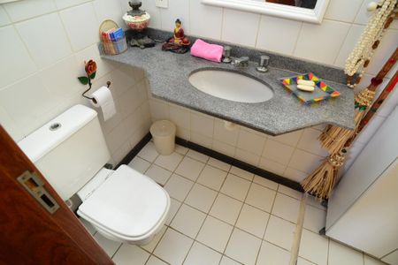 Lavabo de apartamento para alugar com 3 quartos, 154m² em Barra da Tijuca, Rio de Janeiro