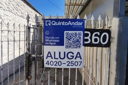Casa para alugar com 69m², 2 quartos e 1 vaga Casa para alugar com 69m², 2 quartos e 1 vagaPLACA INSTALADA NA FACHADA