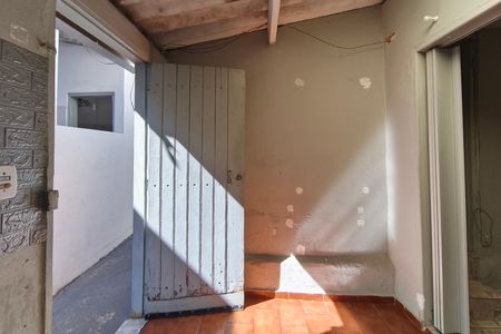 Casa para alugar com 69m², 2 quartos e 1 vaga Casa para alugar com 69m², 2 quartos e 1 vagaSala