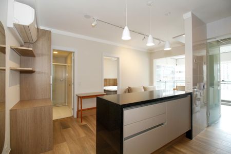 Sala e Cozinha de apartamento para alugar com 1 quarto, 50m² em Pinheiros, São Paulo