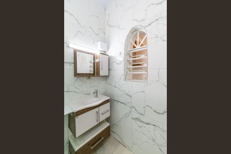 Casa para alugar com 70m², 2 quartos e 1 vagaBanheiro