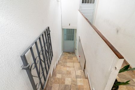 Casa para alugar com 70m², 2 quartos e 1 vagaEntrada