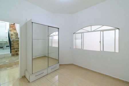 Casa para alugar com 70m², 2 quartos e 1 vagaQuarto 1