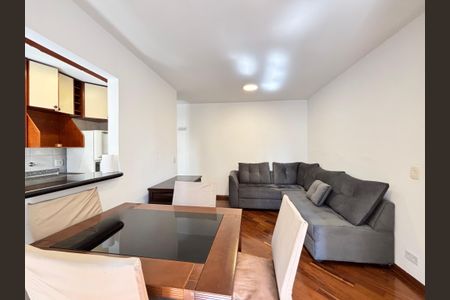 Sala de apartamento para alugar com 2 quartos, 56m² em Vila Nova Conceição, São Paulo