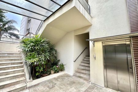 Apartamento para alugar com 55m², 2 quartos e 2 vagasEntrada