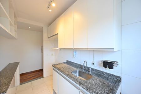 Apartamento para alugar com 55m², 2 quartos e 2 vagasCozinha