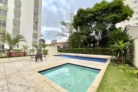 Apartamento para alugar com 55m², 2 quartos e 2 vagasPiscina