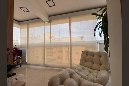 Apartamento à venda com 150m², 3 quartos e 2 vagas Apartamento à venda com 150m², 3 quartos e 2 vagasVaranda