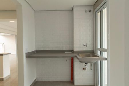 Apartamento para alugar com 166m², 3 quartos e 3 vagas