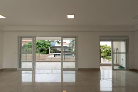 Apartamento para alugar com 166m², 3 quartos e 3 vagas