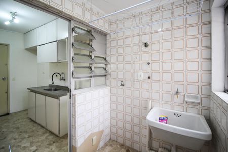 Apartamento para alugar com 70m², 2 quartos e 1 vaga Apartamento para alugar com 70m², 2 quartos e 1 vagaÁrea de Serviço