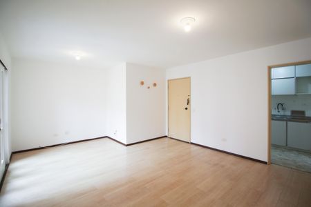 Sala de apartamento para alugar com 2 quartos, 70m² em Vila Uberabinha, São Paulo