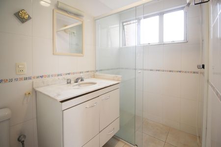 Apartamento para alugar com 70m², 2 quartos e 1 vaga Apartamento para alugar com 70m², 2 quartos e 1 vagaBanheiro Social