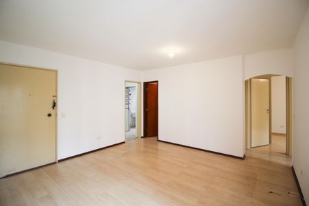 Sala de apartamento para alugar com 2 quartos, 70m² em Vila Uberabinha, São Paulo