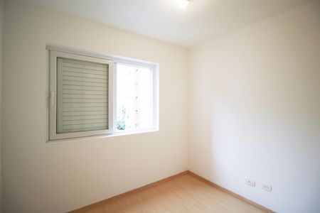 Quarto 1  de apartamento para alugar com 2 quartos, 70m² em Vila Uberabinha, São Paulo