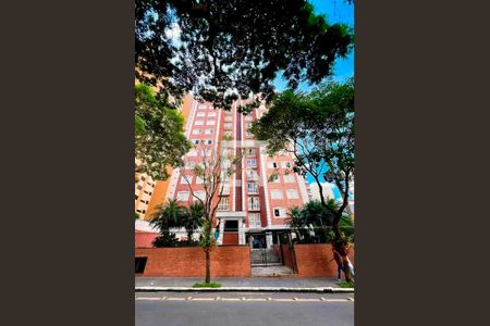 Apartamento para alugar com 70m², 2 quartos e 1 vaga Apartamento para alugar com 70m², 2 quartos e 1 vagaFachada