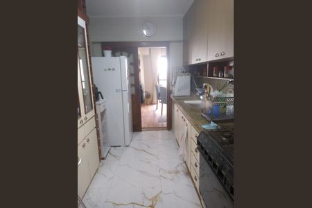 Apartamento à venda com 144m², 4 quartos e 2 vagas Apartamento à venda com 144m², 4 quartos e 2 vagasCozinha