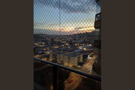 Apartamento à venda com 144m², 4 quartos e 2 vagas Apartamento à venda com 144m², 4 quartos e 2 vagasVista