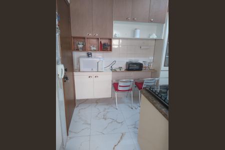 Apartamento à venda com 144m², 4 quartos e 2 vagas Apartamento à venda com 144m², 4 quartos e 2 vagasCozinha