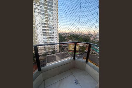 Apartamento à venda com 144m², 4 quartos e 2 vagas Apartamento à venda com 144m², 4 quartos e 2 vagasVaranda