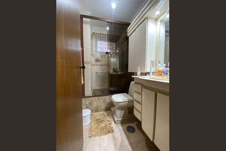 Apartamento à venda com 144m², 4 quartos e 2 vagas Apartamento à venda com 144m², 4 quartos e 2 vagasBanheiro 1