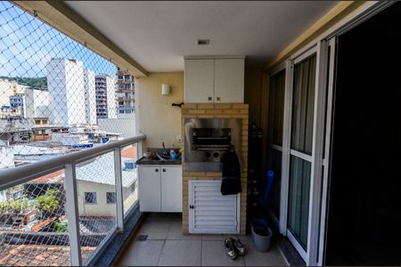 Apartamento à venda com 88m², 3 quartos e 1 vaga Apartamento à venda com 88m², 3 quartos e 1 vagaSala