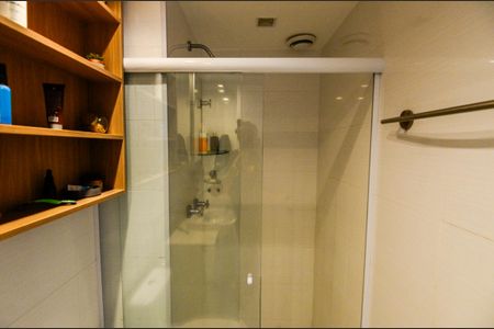 Apartamento à venda com 88m², 3 quartos e 1 vaga Apartamento à venda com 88m², 3 quartos e 1 vagaBanheiro da Suíte 2