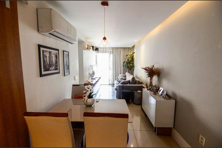 Apartamento à venda com 88m², 3 quartos e 1 vaga Apartamento à venda com 88m², 3 quartos e 1 vagaSala