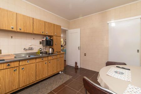 Casa para alugar com 170m², 3 quartos e 12 vagasCozinha