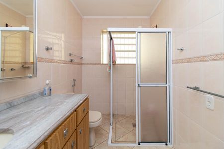 Casa para alugar com 170m², 3 quartos e 12 vagasBanheiro do Quarto 1