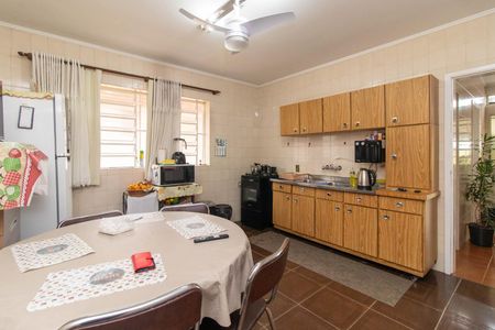 Casa para alugar com 170m², 3 quartos e 12 vagasCozinha