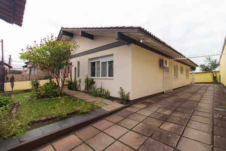 Casa para alugar com 170m², 3 quartos e 12 vagasFachada