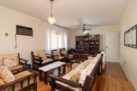 Sala de casa para alugar com 3 quartos, 170m² em Medianeira, Porto Alegre