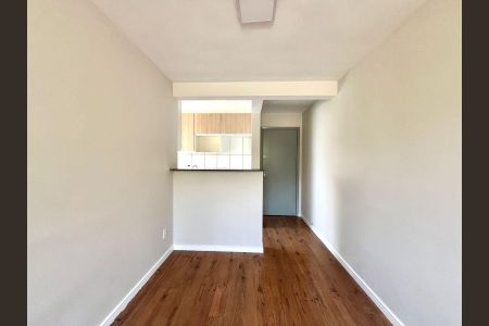 Sala de apartamento para alugar com 2 quartos, 46m² em Loteamento Parque São Martinho, Campinas