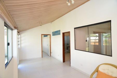 Casa para alugar com 140m², 1 quarto e sem vaga Casa para alugar com 140m², 1 quarto e sem vagaSala