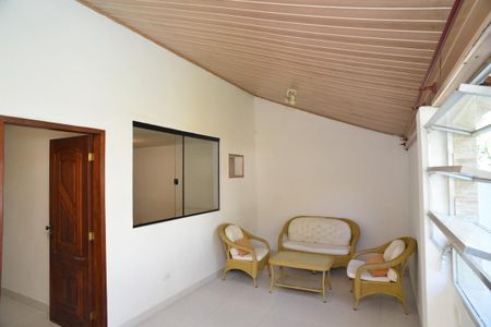 Casa para alugar com 140m², 1 quarto e sem vaga Casa para alugar com 140m², 1 quarto e sem vagaSala