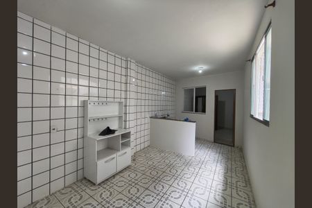 Sala de casa para alugar com 1 quarto, 30m² em Curicica, Rio de Janeiro