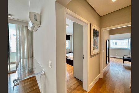 Apartamento para alugar com 139m², 2 quartos e 1 vaga Apartamento para alugar com 139m², 2 quartos e 1 vagaCorredor