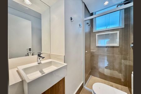 Apartamento para alugar com 139m², 2 quartos e 1 vaga Apartamento para alugar com 139m², 2 quartos e 1 vagaBanheiro social