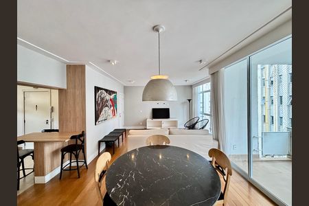 Apartamento para alugar com 139m², 2 quartos e 1 vaga Apartamento para alugar com 139m², 2 quartos e 1 vagaSala