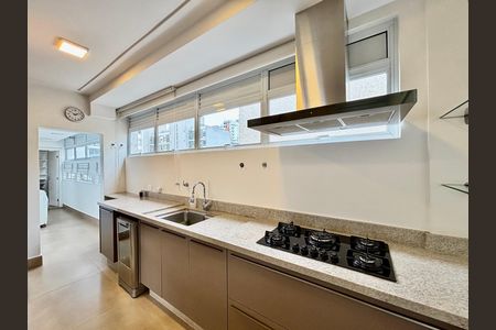 Apartamento para alugar com 139m², 2 quartos e 1 vaga Apartamento para alugar com 139m², 2 quartos e 1 vagaCozinha
