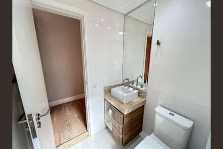 Apartamento à venda com 151m², 3 quartos e 2 vagas Apartamento à venda com 151m², 3 quartos e 2 vagasBanheiro da Suíte 2