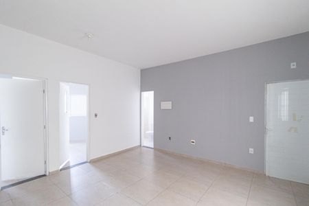 Sala de casa para alugar com 2 quartos, 55m² em Jardim Santa Tereza, Carapicuíba