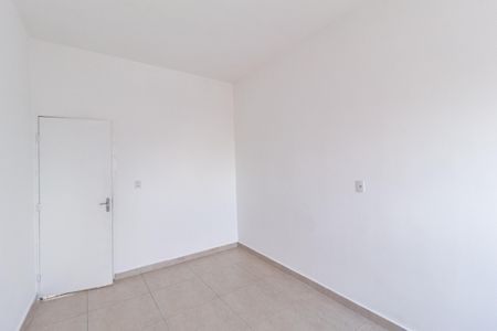 Quarto 2 de casa para alugar com 2 quartos, 55m² em Jardim Santa Tereza, Carapicuíba