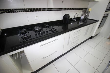 Apartamento para alugar com 112m², 3 quartos e 3 vagas Apartamento para alugar com 112m², 3 quartos e 3 vagasCozinha