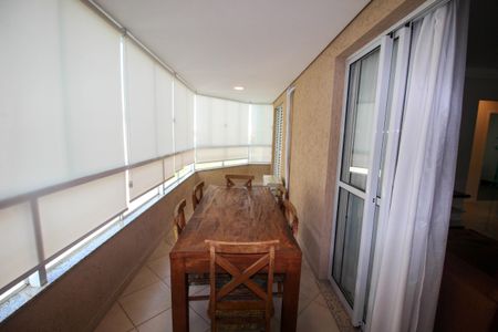 Apartamento para alugar com 112m², 3 quartos e 3 vagas Apartamento para alugar com 112m², 3 quartos e 3 vagasÁrea comum