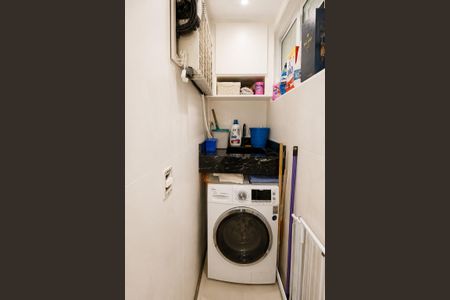 Apartamento à venda com 46m², 1 quarto e sem vagaÁrea de Serviço