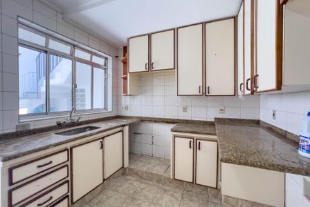 Casa para alugar com 330m², 3 quartos e 4 vagasCozinha