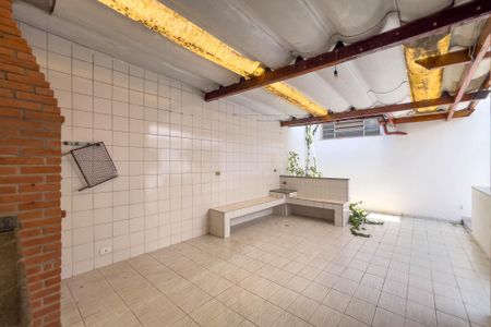 Casa para alugar com 330m², 3 quartos e 4 vagasQuintal